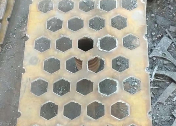 該如何選擇高質量的礦用振動篩呢？